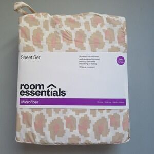 Room Essentials Twin XL Microfiber Sheet Set Pink‎ Leopard Print Size Twin XL